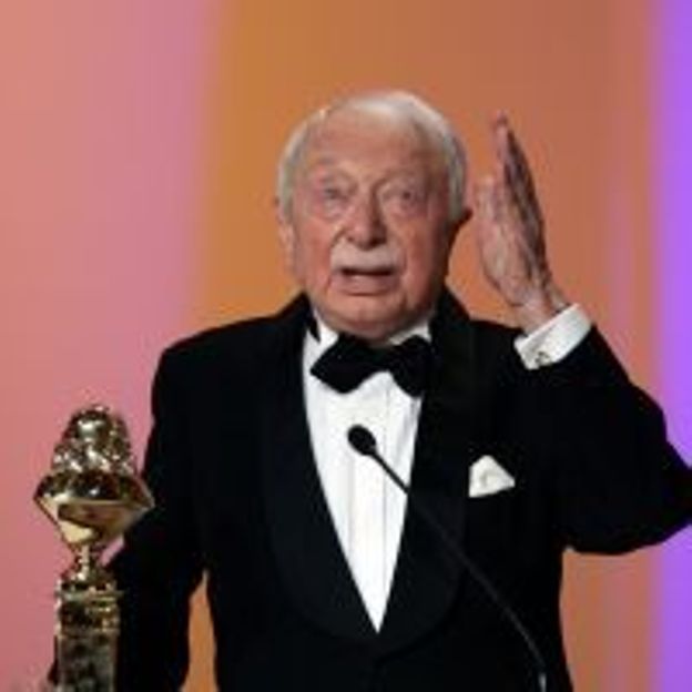 Maurice Chevit, recevant le Molière du meilleur comédien dans un second rôle en 2005