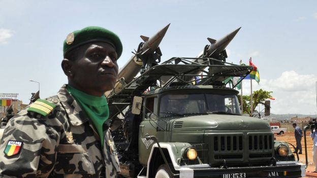 Illustration: un soldat malien lors des parades pour le cinquantenaire de l'indépendance