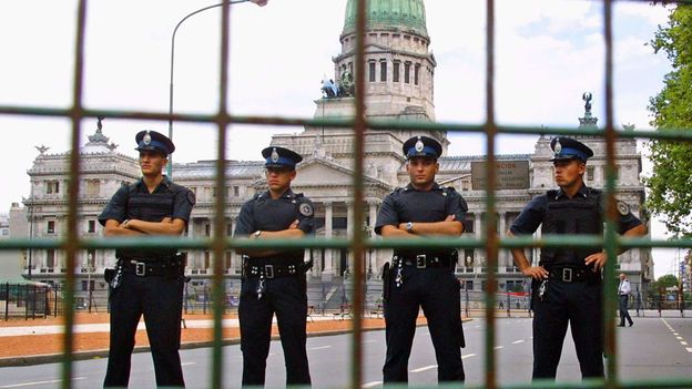 Impossible d'être policier en Argentine en cas d'ablation du pénis