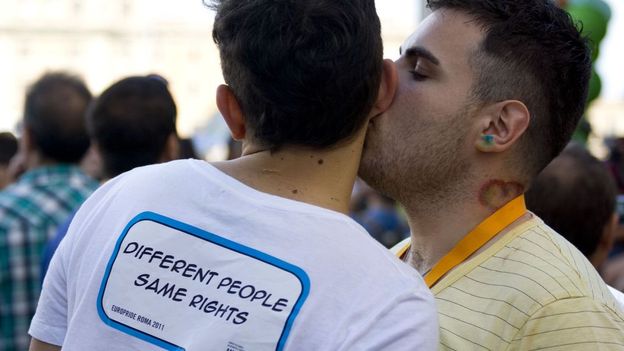 Rares sont les étudiants qui osent afficher leur homosexualité en public.