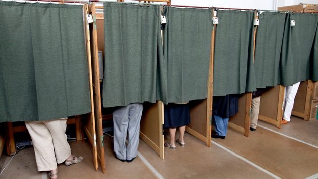 Les élections communales auront lieu le 14 octobre 2012