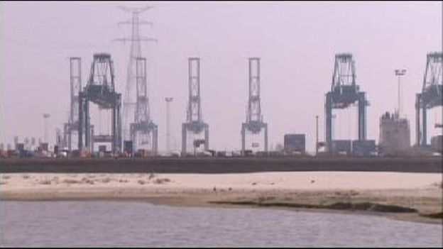 Plan pris du Doel Dock