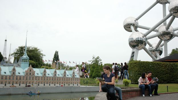 Les sites d'Océade et Mini-Europe devront concourir à un marché public