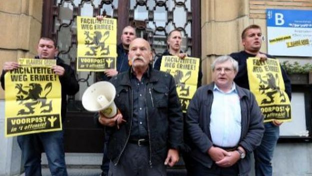 Des activistes du Voorpost appellent à la suppression des facilités pour les francophones de la périphérie bruxelloise