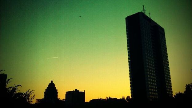 Le ciel bruxellois en cette nuit d'été