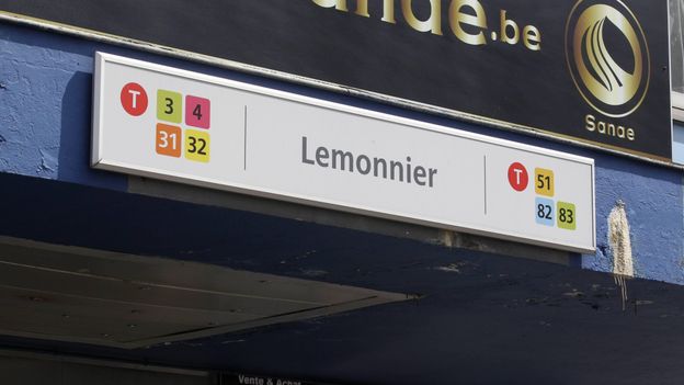 L'homme qui en a attaqué un autre dans la station Lemonneir lundi a été arrêté