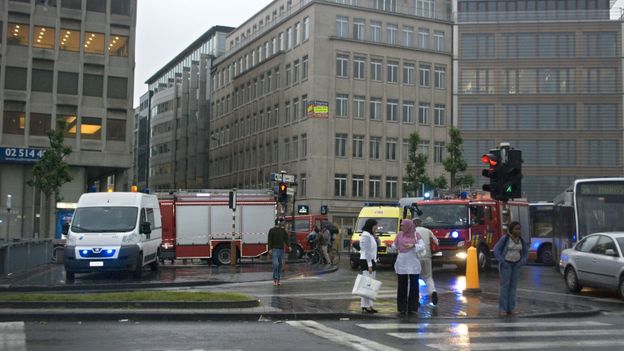 Suspension du prononcé pour un policier responsable de la mort d'une étudiante