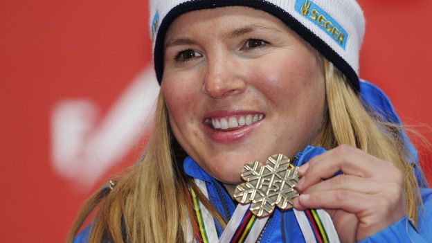L'ex-skieuse suédoise Anja Paerson, maman d'un petit garçon