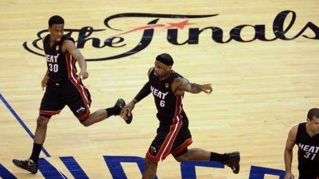 LeBron James and co on décroché une victoire importante sur le parquet d'Oklahoma City LeBron James and co on décroché une victoire importante sur le parquet d'Oklahoma City