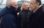 Mikhaïl Khodorkovski accueilli le 20 décembre à son arrivée à l'aéroport de Schoenefeld (Berlin) par l'ancien ministre Hans-Dietrich