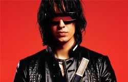 Etonnant: Julian Casablancas des Strokes nous montre à quoi ressemblera son album
