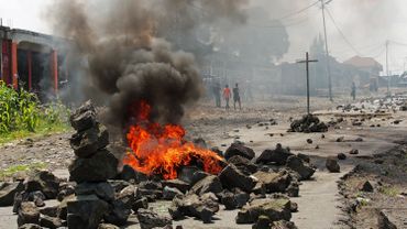 Barricades dressées à Goma, lors de la manifestation de l'opposition de ce jeudi pour demander que l'élection présidentielle soit organisée dans les délais. 