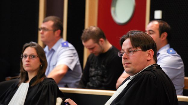 Les avocats de Jonathan Brichard et de Mélissa Serrano Aznar Les avocats de Jonathan Brichard et de Mélissa Serrano Aznar