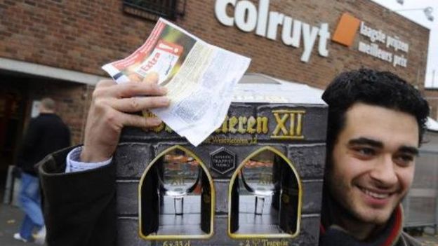 Gros succès pour la vente de bières Westvleteren en supermarché Gros succès pour la vente de bières Westvleteren en supermarché