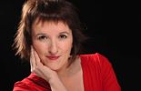 Anne Roumanoff sur tous les fronts!  