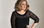 L'année 2012 sourit encore à Adele, indétrônable reine des charts.