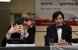 123 Prix Nobel:"L'Europe actuelle ne mérite pas de lauriers", estime Elio Di Rupo