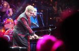 123 Elton John hospitalisé pour une "infection respiratoire grave"