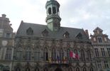 123 L'Hôtel de ville de Mons évacué pour une fuite de gaz: une fausse alerte