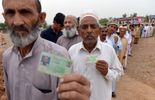123 Les Pakistanais ont voté massivement malgré de nombreux attentats
