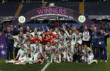 123 Les filles de Wolfsburg sur le toit de l'Europe