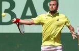 Darcis mord la poussière