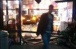 123 Legear se crashe dans une station service avec sa Porsche