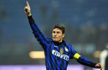 Javier Zanetti, clap 800