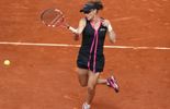 Stosur impressionne en 1/4