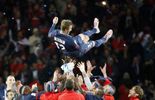 Le PSG fête son titre et dit adieu à Beckham, Nancy va en L2