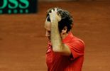 Federer battu, les Etats-Unis mènent 2-0