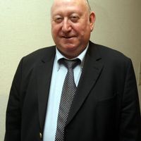 Henri Lemarque a déclaré ne se souvenir de rien et a précisé que c’est Lucien Cariat qui décidait de tout.