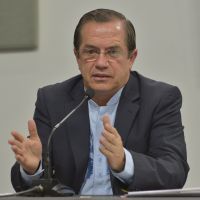 Le ministre des Affaires étrangères équatorien Ricardo Patiño