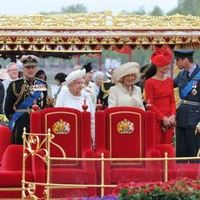 Un million de spectateurs pour la parade d'Elizabeth II sur la Tamise