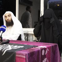 Molenbeek: La femme contrôlée en niqab donne sa version et invoque la légitime défense