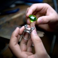 Emeraude à sertir dans une bague