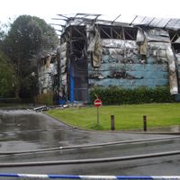 Le centre sportif de Jette complètement détruit par les flammes