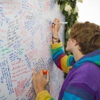 Messages d'hommage et de soutien aux victimes du Pukkelpop