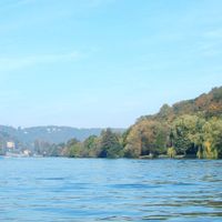 A l’origine, la Meuse glissait à la fois vers l'est et vers l'ouest de l'actuelle Belgique. Ici, le fleuve pris entre Namur et Dinant. 