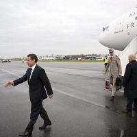Nicolas Sarkozy sortant de son avion en janvier dernier