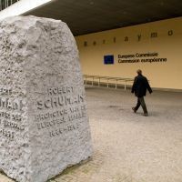 Illustration: l'entrée du bâtiment de la Commission européenne à Bruxelles