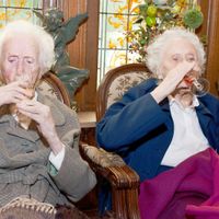2 soeurs centenaires à Spa, en 2010
