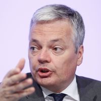 Faux hommage à D. Reynders: ire de l'intéressé, "regrets" des jeunes cdH