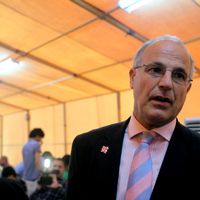 Un round de négociations avait lieu à Bagdad, auquel participaient les représentants des "5+1", come l'ambassadeur de Grande-Bretagne (photo)