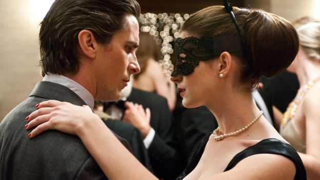 Christian Bale et Anne Hathaway dans 'The Dark Knight Rises'.